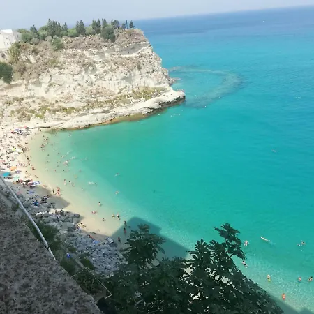 Meme Lägenhet Tropea